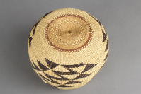 Hupa%20artist%2C%20%3Cb%3E%3Ci%3E%20Basket%3C%2Fi%3E%3C%2Fb%3E%2C%20ca.%201920%2C%20spruce%20root%20and%20maidenhair%20fern%2C%20Gift%20of%20Grace%20F.%20and%20Bruce%20E.%20White%2C%20no%20known%20copyright%20restrictions%2C%201997.158.2